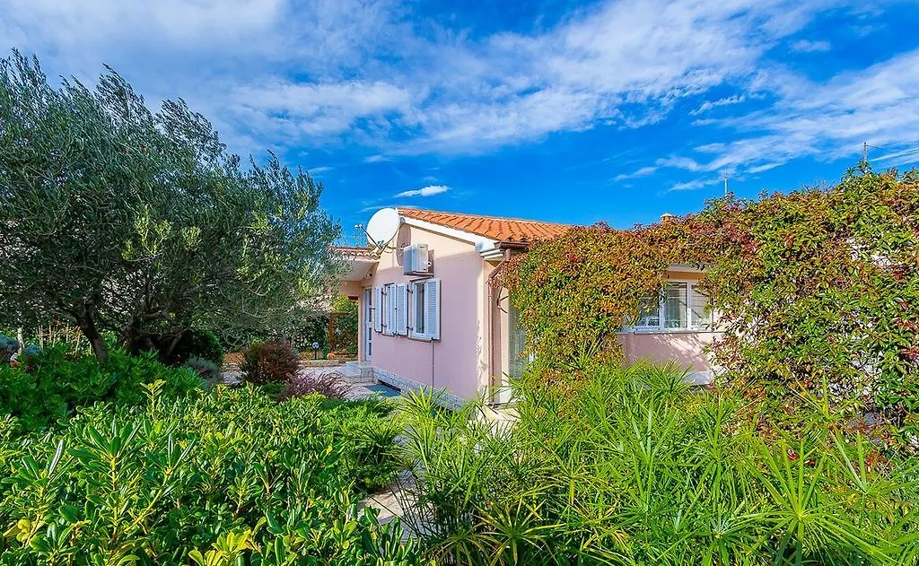 Holiday Home Batel Pula